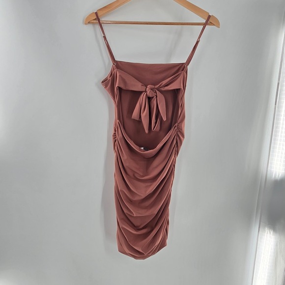 Tiger mist Dress Womens Medium dusty Rose Ruched Cut Out Adjustable - Picture 2 of 7